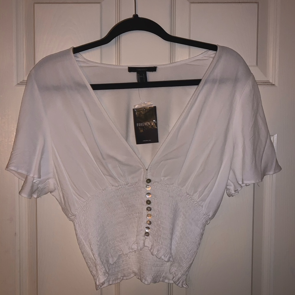 FOREVER 21 LOW CUT FIT FLOW BLOUSE